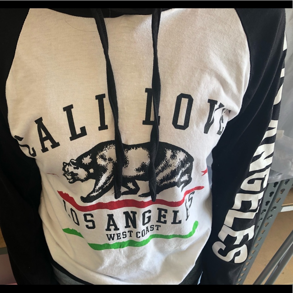 Cali love white/black long sleeve